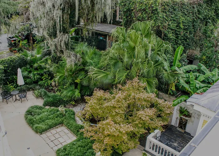 Romantic hotel: Forsyth Park Inn