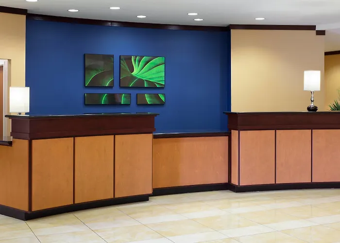 3 star hotels Fairfield Inn & Suites Lewisburg