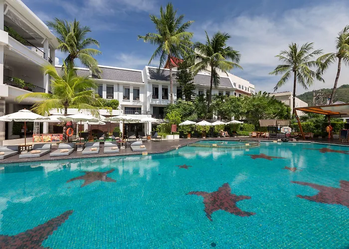 Sawaddi Patong & Spa By Tolani