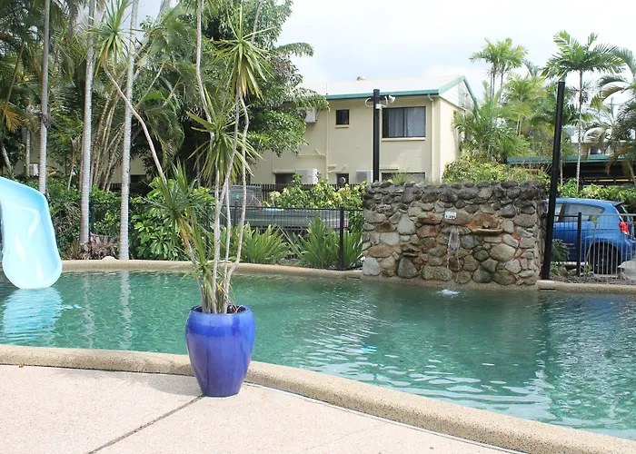 Trip to College Bohemia Resort Cairns