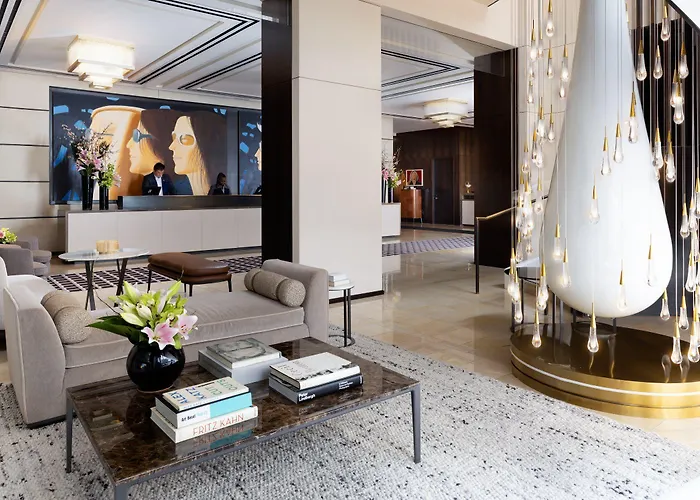 Langham, , Fifth Avenue