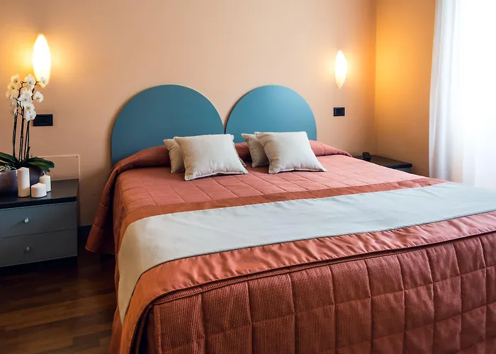 Hotel con tennis: Hotel Vittoria