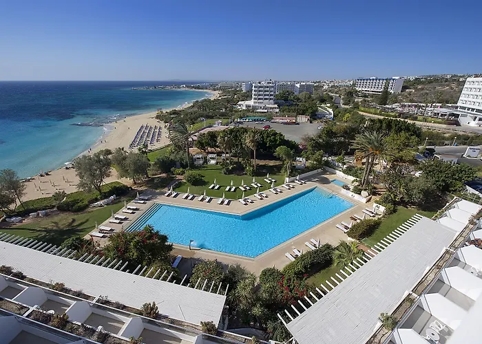 Family resorts Grecian Sands