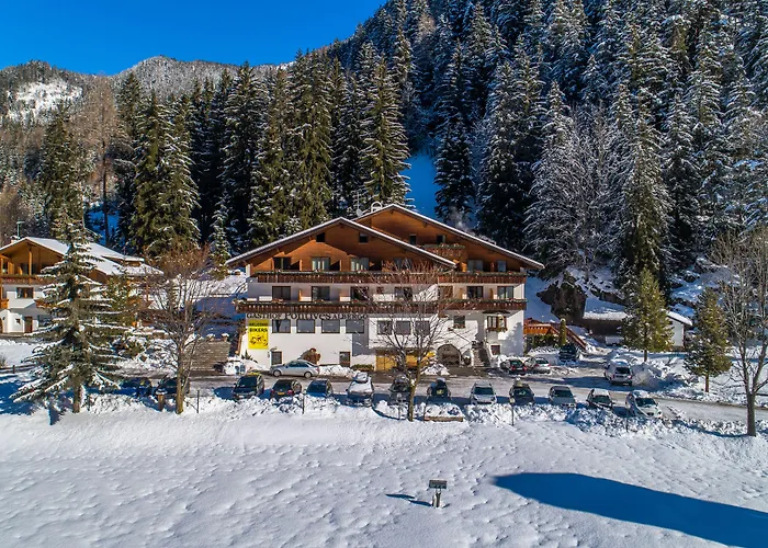 Hotel 3 stelle: Hotel Pontives