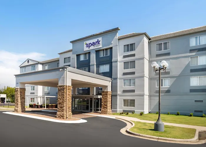Pet Friendly hotel: Spark By Hilton Kannapolis