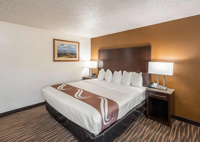 Hotels Close to Airport Quality Inn & Suites Downtown Walla Walla