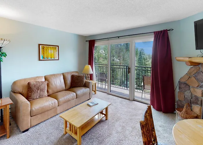 Villa: Scandinavian Lodge 203