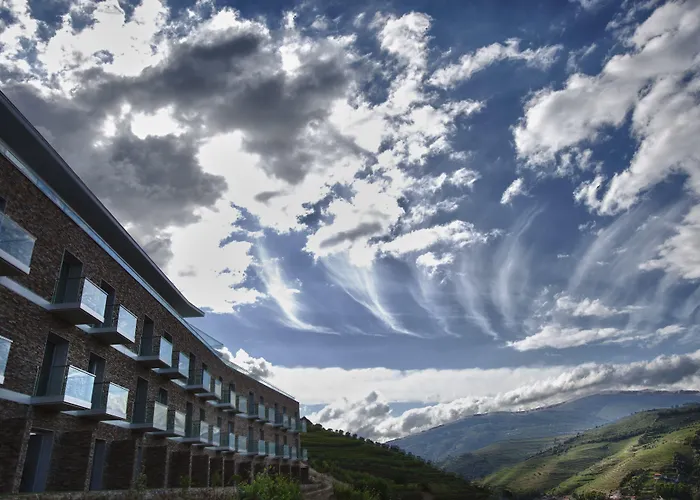 Hotel de 4 estrelas: Delfim Douro Hotel