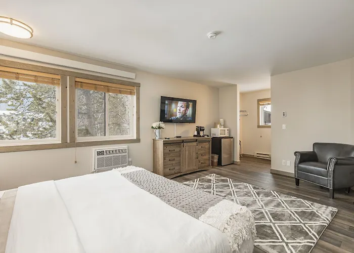 Miller Park Lodge
