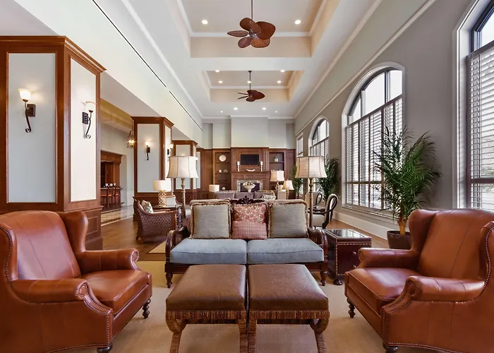 Self catering: Embassy Suites Savannah Historic District