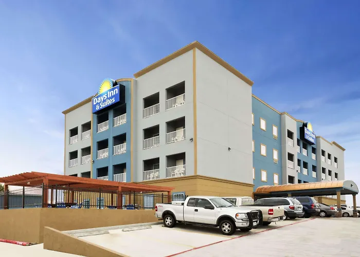 Cheap hotel: Days Inn & Suites By Wyndham Galveston West/Seawall