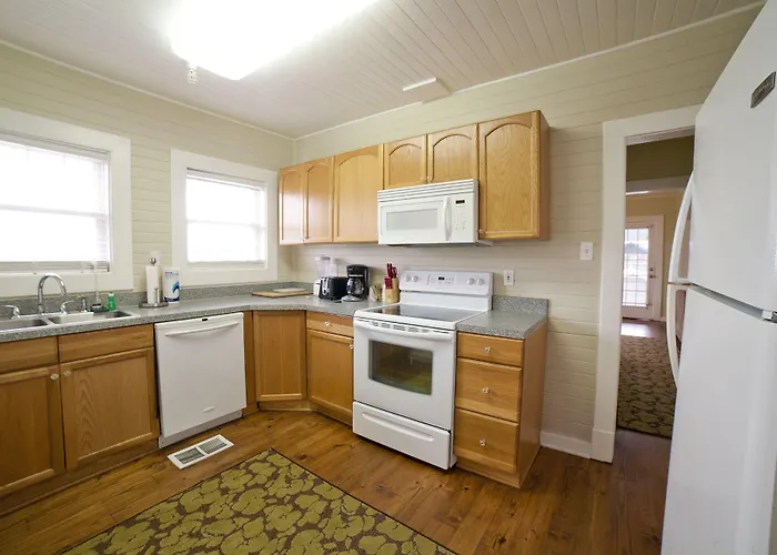 Apartment: Desoto Beach Terraces