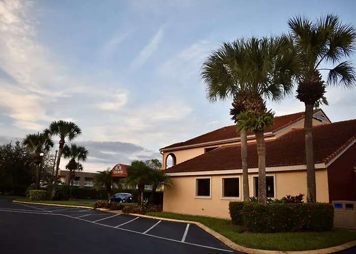 Hotel with Tennis: Club Sevilla