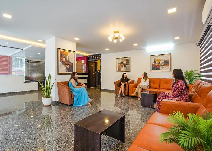 3 star hotel: Fabhotel Greenwood Xpress Inn - Nr Manipal Hospital