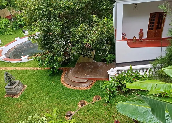 Marari Beach Bungalow Resort Alleppey