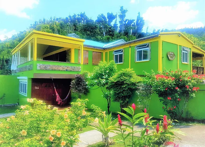 Serenity Lodges Dominica
