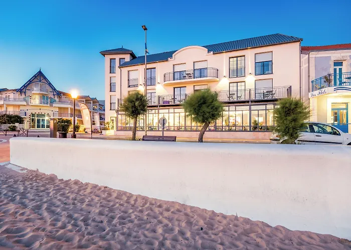 Les Flots - Hôtel et Restaurant face à l'océan - Châtelaillon-Plage