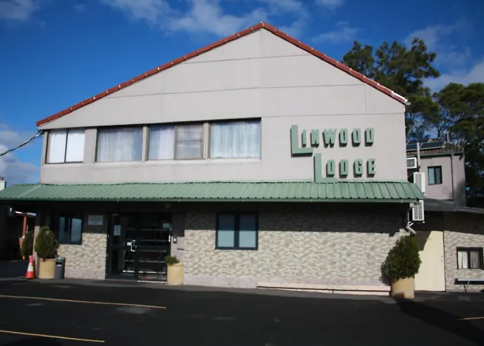 Motels Linwood Lodge