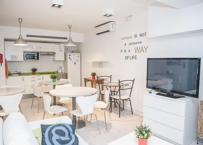 The Hostels Rocket s Gracia