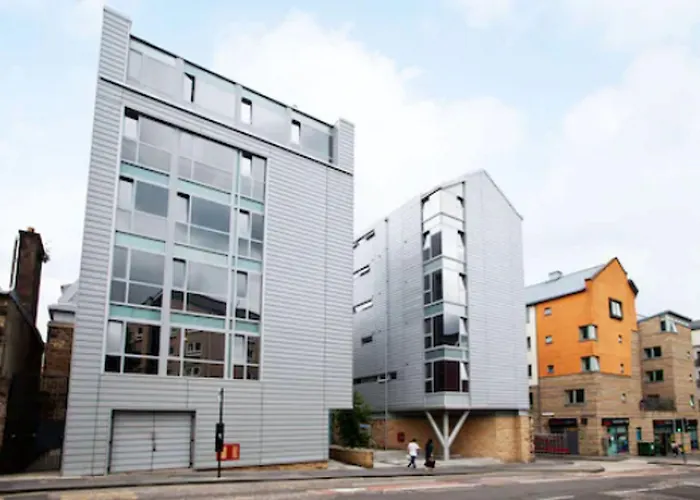 Unite Students - Sugarhouse Close - Royal Mile