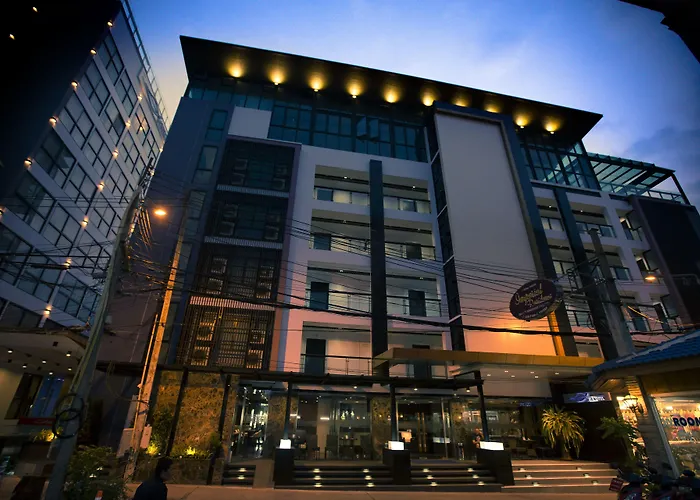 Zentrales Hotel: Serenotel Pattaya