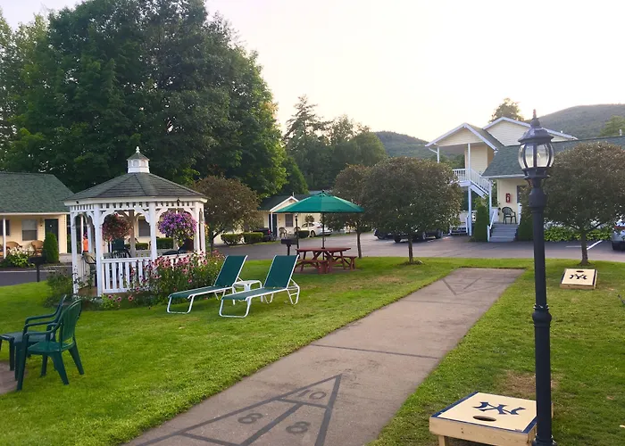 Motel: The Heritage Of Lake George