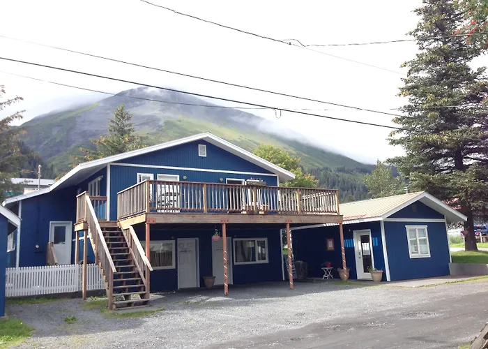 Sea Treasures Inn