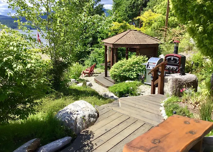 The Tuwanek Bed And Breakfast