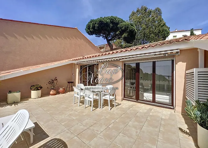 Appartement avec terrasse et vue mer proche de la plage du Rayol