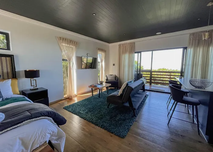 Treetop Guesthouse