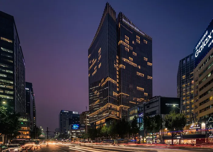 5 star hotel: Four Seasons Hotel Seoul