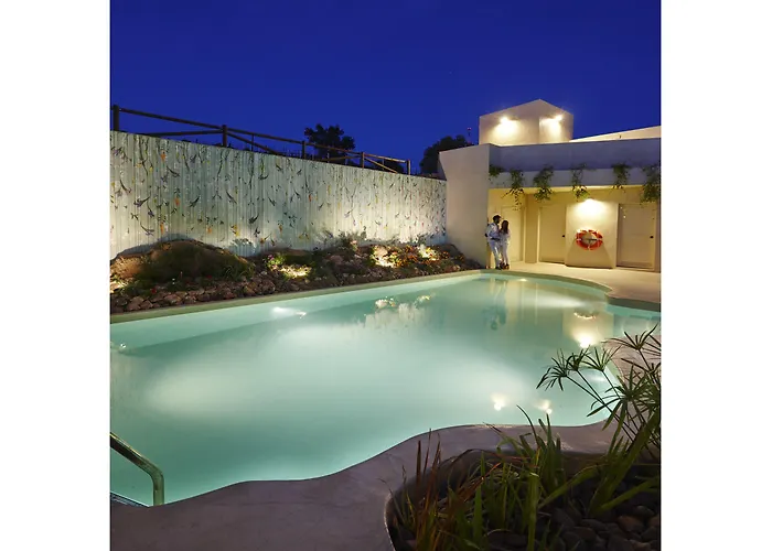 Resort: Hotel Galería Essentia