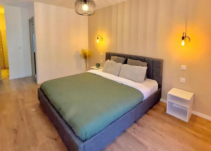 Villa Design Avec Jardin Et Espaces Lumineux