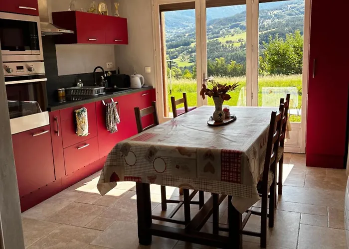 Joli appartement avec superbe extérieur