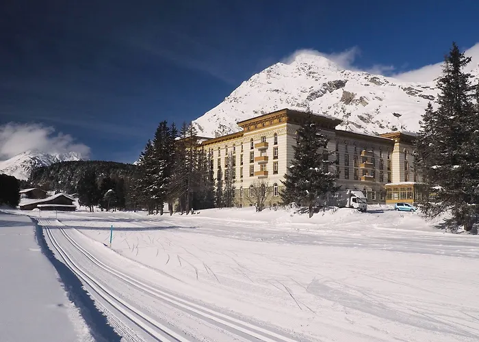 Hotel mit Hund Maloja Palace Residence Engadin-St Moritz Co2-Neutral