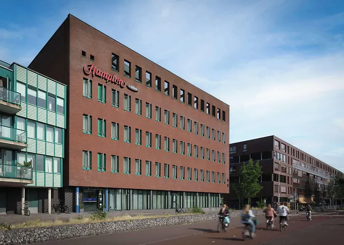 Familienhotel: Hampton By Hilton Amsterdam Centre East