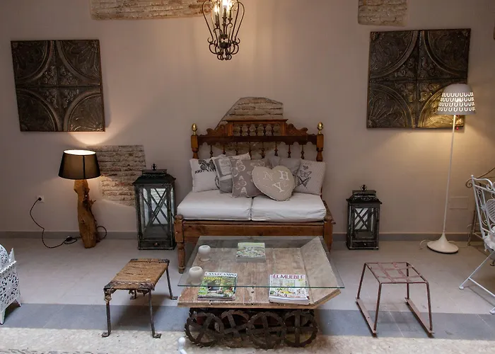 Apartment: Palacio Almagra