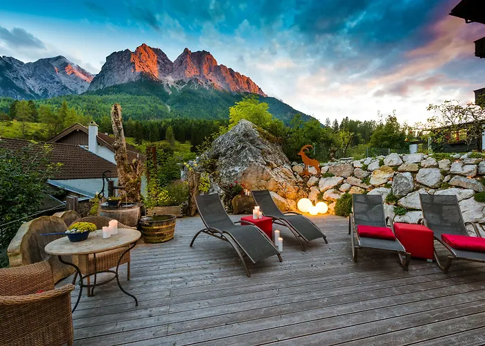 Bayern Resort - Adults Only - Mit Zugspitzblick - Eibsee-Nähe - Wellnessbereich - Naturpool Im Sommer Romantik Hotel