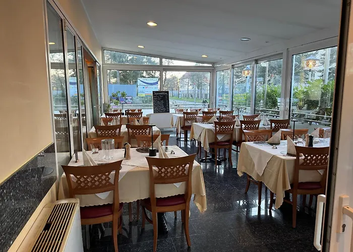 & Restaurant Garda