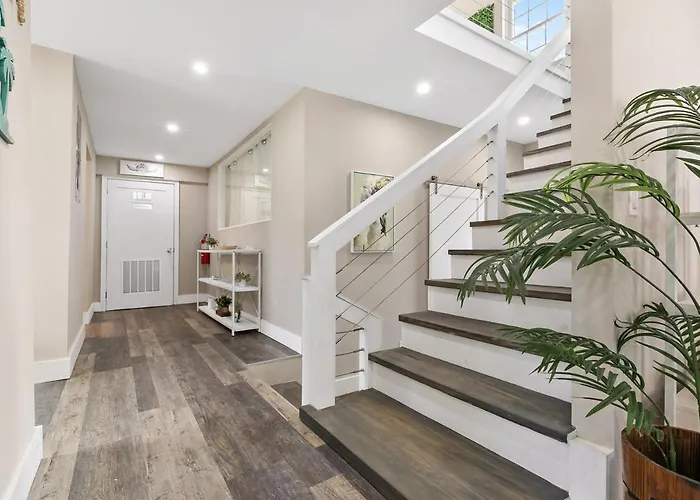 The Queen'S Quarters - King Bed - Ac - Walkable