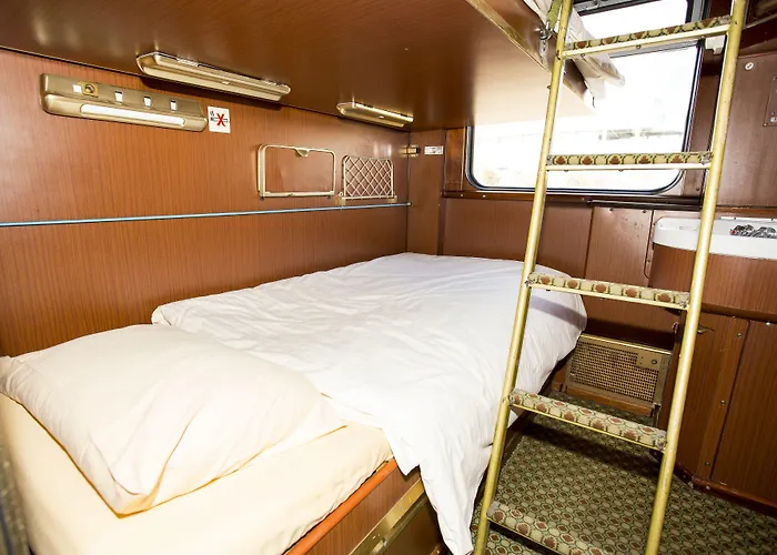 Hotel: Train Lodge Amsterdam