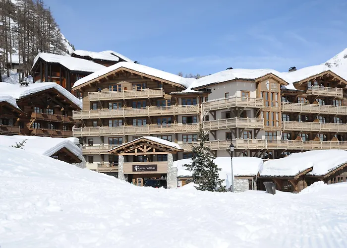 Luxury hotel only: Hotel Les Barmes De L'Ours