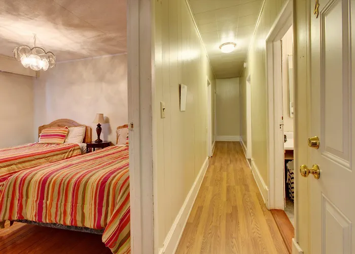 Suites On Main