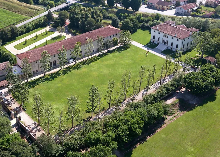 La Barchessa Di Villa Pisani