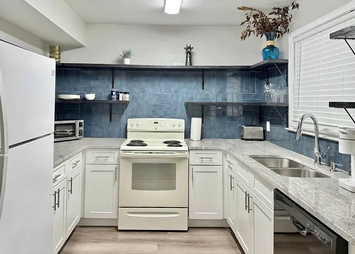 New Entire Place Cozy Quiet 2B2B Townhouse Sp1275
