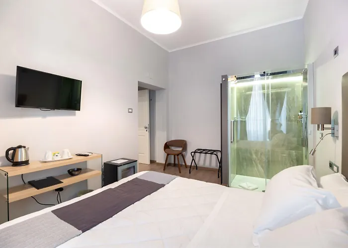 Clementi 18 Suites