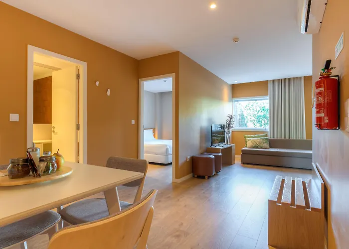 Spot Family Apartments