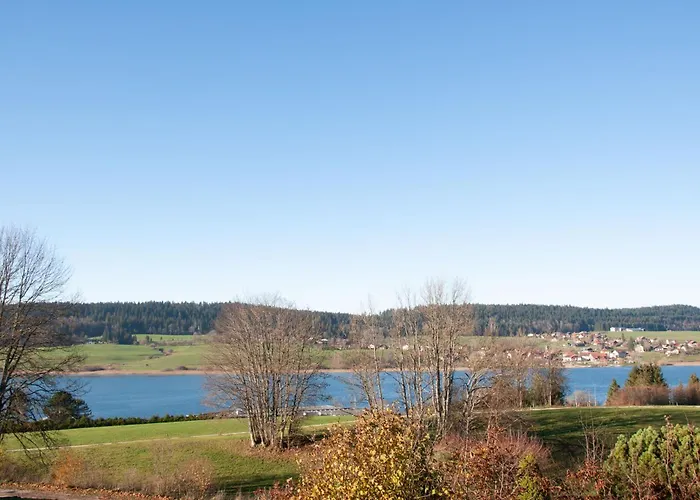 Duplex 6 personnes, vue panoramique sur lac
