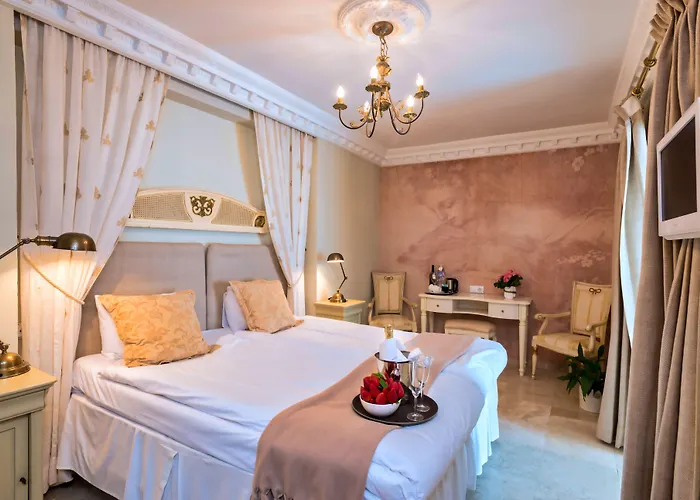 Guest house: The Town House (Adults Only)