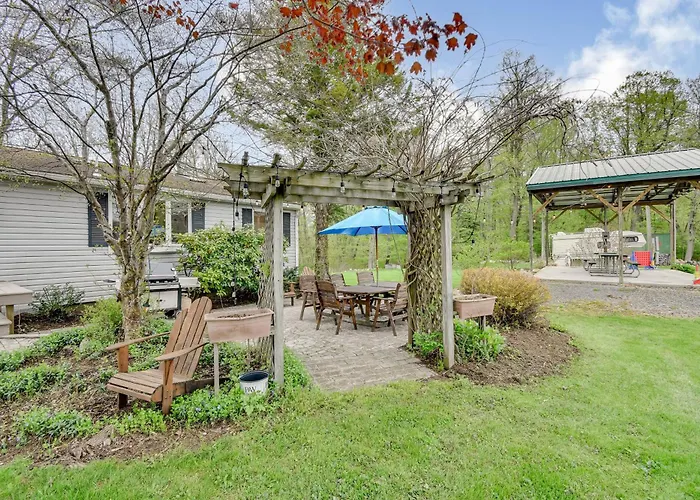 Fishing Pond & Spacious Yard: Quiet Home In Sodus!